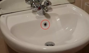 Bu dəlik nə üçündür? - FOTO