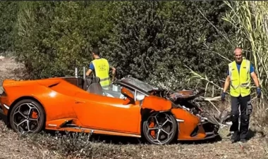 Türkiyəli gənc müğənni qəzaya düşdü - FOTOlar