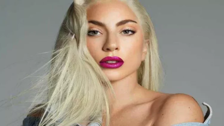 Ledi Qaqanın yeni obrazı pərəstişkarlarını təəccübləndirdi - FOTO