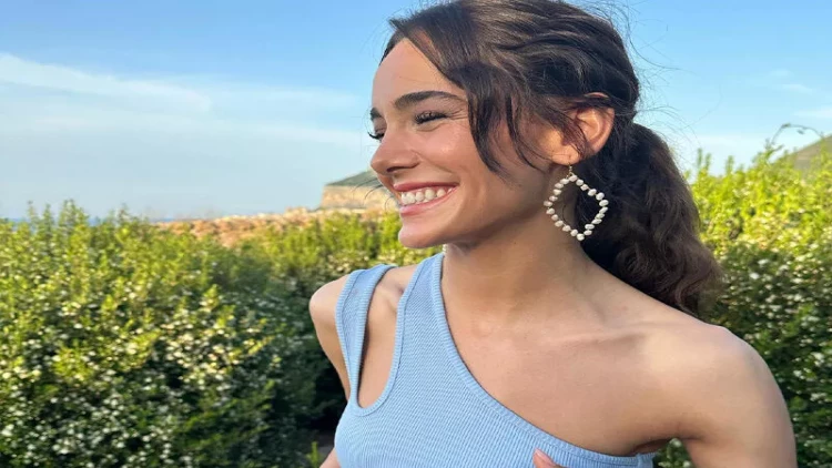 Yataq səhnəsinə çəkilən aktrisadan qalmaqallı açıqlama - FOTO