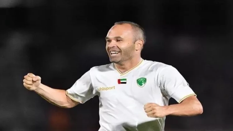 İnyesta 1000-ə çatdı