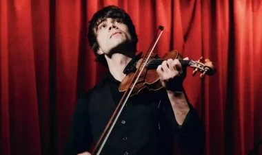 Rıbakın fiasko Bakı konserti - Pul qarşılığında...