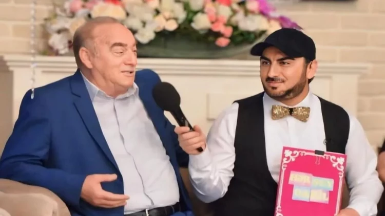 Tolik vəfat edən atasından yazdı