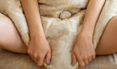 Qadın gündə 100 dəfə orqazm olduğunu deyir - HƏKİMLƏR ÇARƏSİZ QALIB