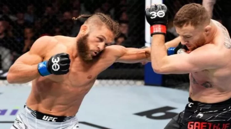 UFC döyüşçüsü Rafael Fiziyevlə qarşılaşmaq istəyir