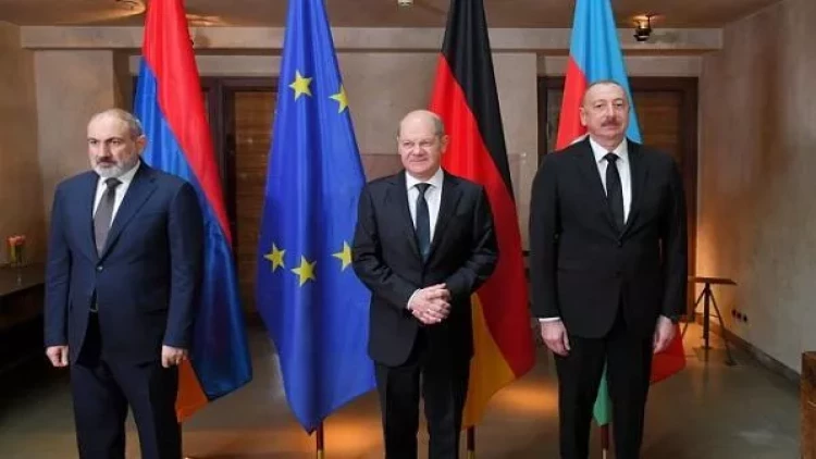 İlham Əliyev-Şolts-Paşinyan görüşündə müəmma... - Petrosyan