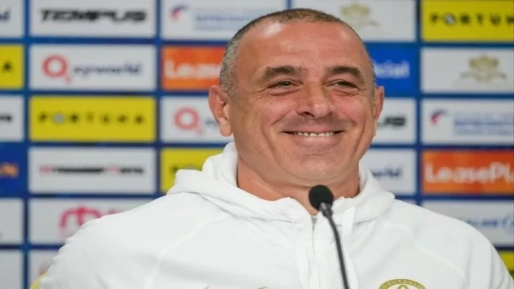 Rəqibimizin baş məşqçisi 