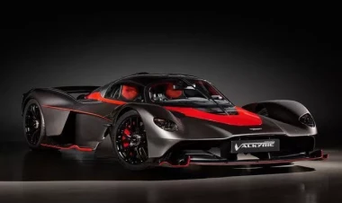 Nadir avtomobil hərraca çıxarılır: Dünyada cəmi üç nüsxədir - FOTOlar