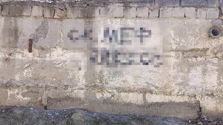 Bakıda divarlara o şüarları yazanlar saxlanıldı
