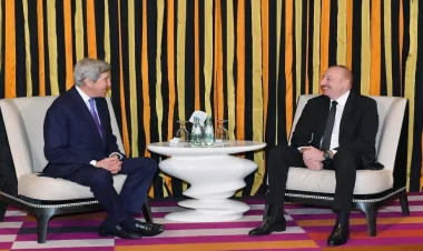 İlham Əliyev Münxendə ABŞ Prezidentinin iqlim üzrə xüsusi nümayəndəsi ilə görüşüb - VİDEO - FOTO