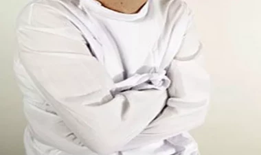 Bir ailəni məhv etmək istəmişdi - Psixiatrik xəstəxanaya göndərildi