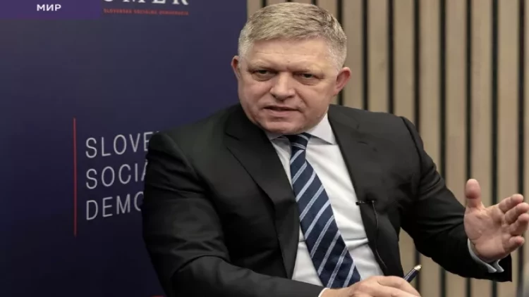 Robert Fiko İlham Əliyevi təbrik edib