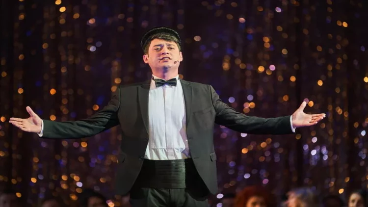 Akademik Musiqili Teatrın aktyorları Novosibirsk teatrının yubileyində iştirak etdilər