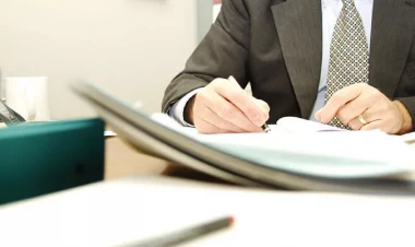 İşəgötürənin işçiyə vurduğu ziyan: Mübahisənin həlli yolu necədir? – VİDEO