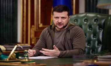 Zelenski İlham Əliyevi təbrik edib