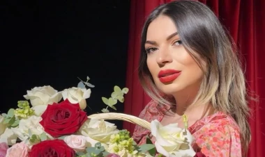 Zümrüd arxiv FOTOsunu yaydı