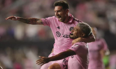 Messinin davranışı onları MƏYUS ETDİ