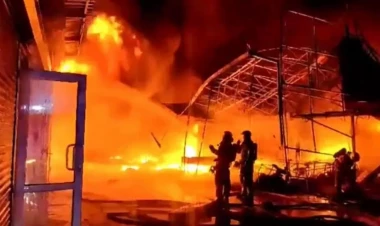 Zaqatalada ev yanaraq kül oldu