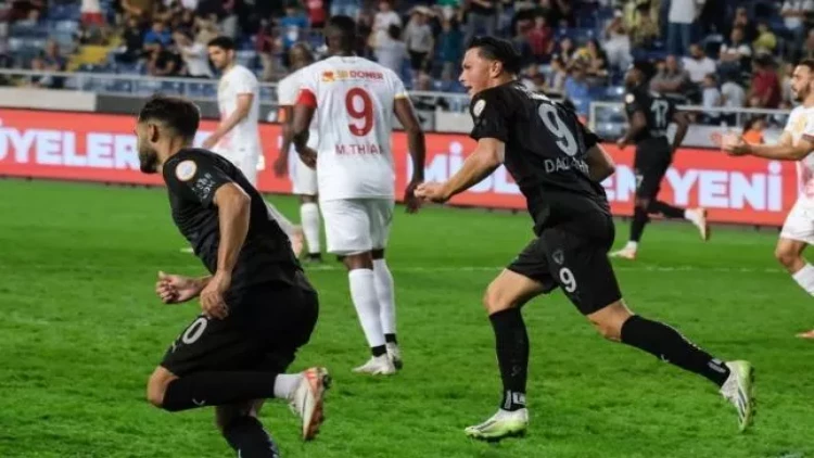 Renatın komandasından qələbə