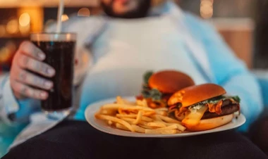 Sosial şəbəkələrdə yeməklə bağlı paylaşımlara baxmaq ziyandır