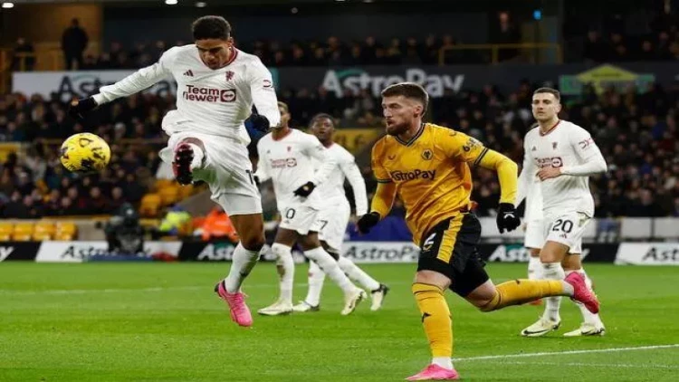 “Mançester Yunayted” qələbəni əldən vermədi