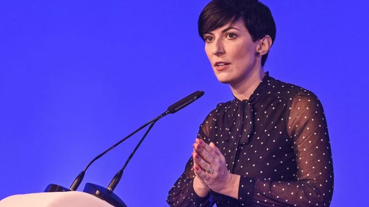 Çexiya parlamentinin sədri İrəvanda səsləndirdiyi bəyanatları təkzib etdi