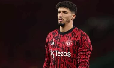 Altay Bayandır İngiltərə klubunda debüt edəcək