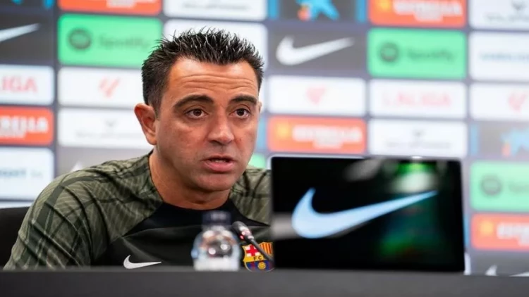 Xavi “Barselona”nı tərk edəcəyini açıqlayıb