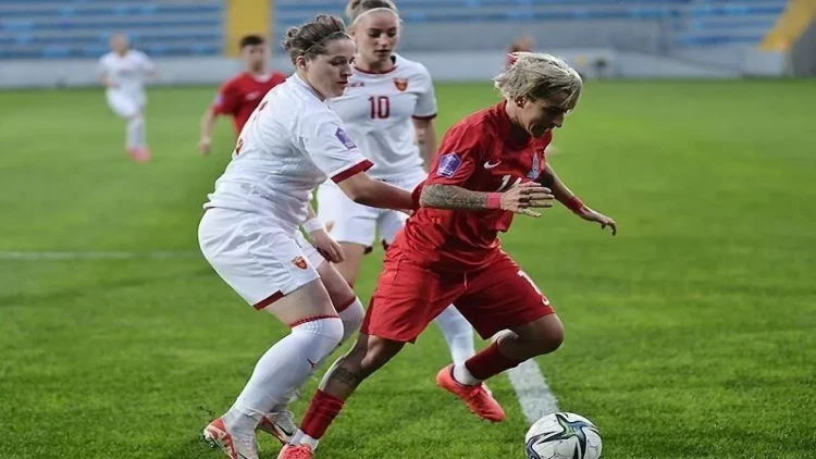 Millimizin hücumçusu 1 il meydana çıxa bilməyəcək