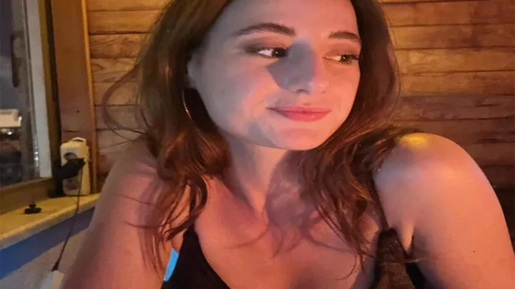 Gənc aktrisa cinsi həyatı ilə bağlı etirafına görə qınandı - VİDEO - FOTO