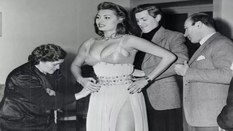 Sofi Lorenin 20 yaşında çəkilən FOTOsu yayıldı