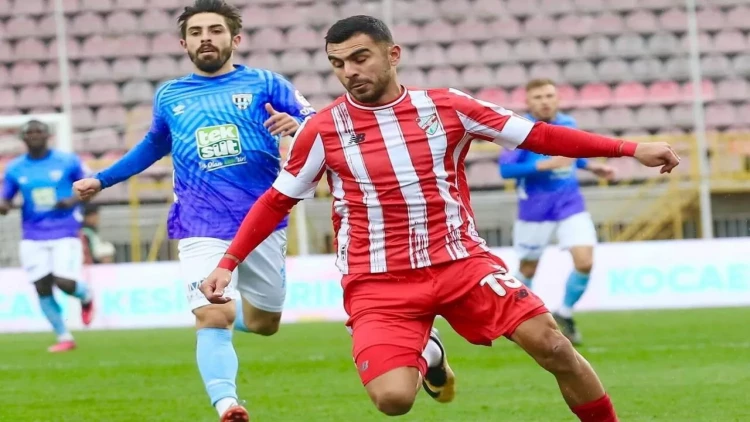 Vüsal oynadı, “Boluspor” 3 xal qazanıb