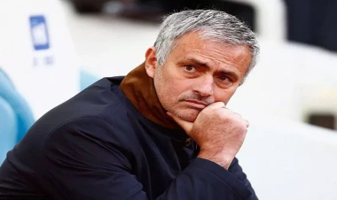 Mourinyo 6 kubok qazandığı kluba qayıda bilər!