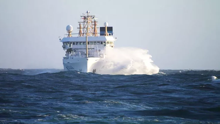 Dənizçilik sahəsində xidmətlərə görə yeni rüsumlar qüvvəyə minib