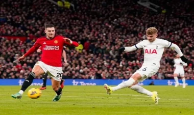 “Mançester Yunayted” – “Tottenhem” oyununda qalib müəyyənləşmədi