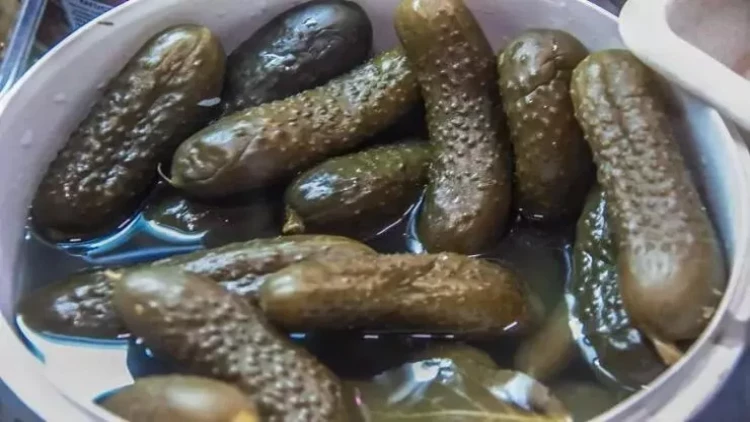 Hər gün bir duzlu xiyar yeyin: Görün orqanizminizə nə olacaq?