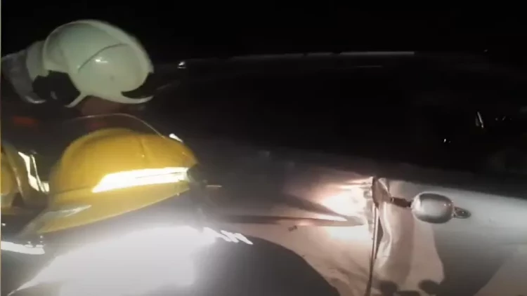 Sürücü aşan maşından belə xilas edildi - VİDEO