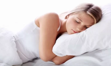 Bu saatda yatmaq vərdişi sizi təhlükəli xəstəliklərdən qoruya bilər