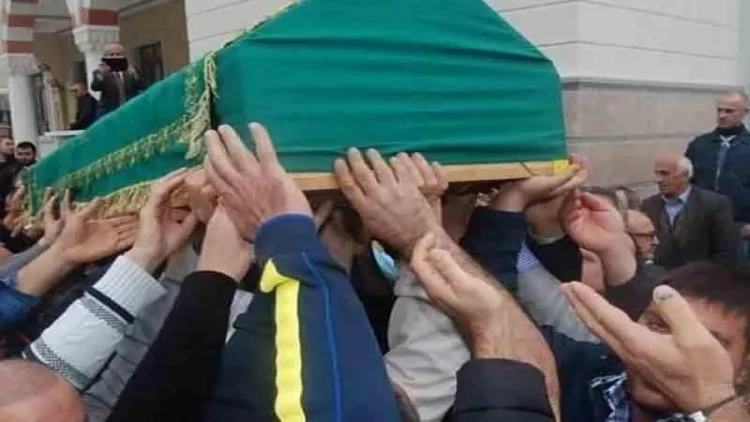 Meyit basdırıldıqdan sonra molla nəsə deməlidir?