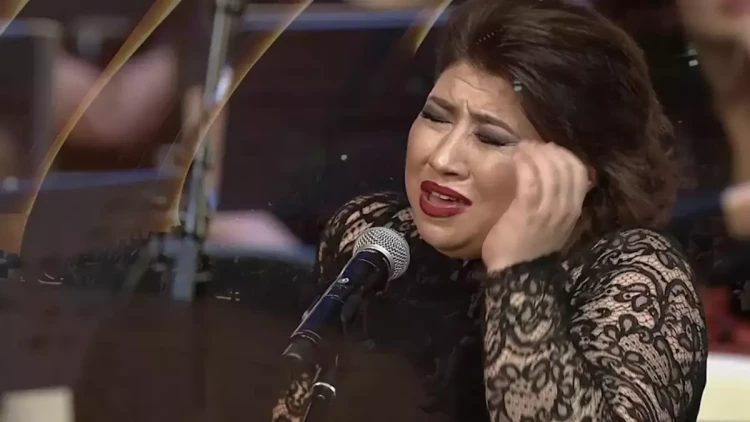 Buza dönmüş şirin çay...