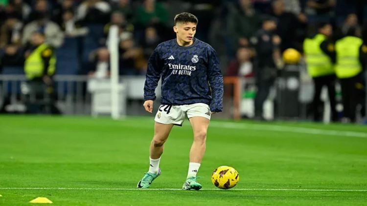 Arda Gülərin debüt matçındakı çıxışı - VİDEO