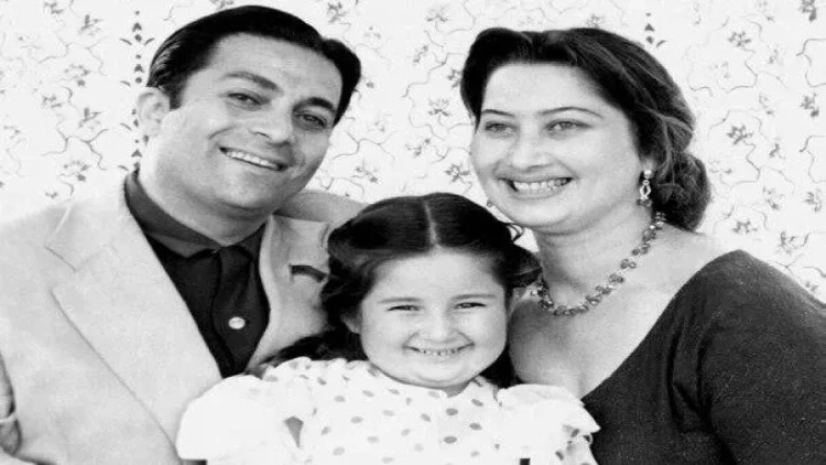 Rəşid Behbudov və ailəsinin arxiv FOTOsu