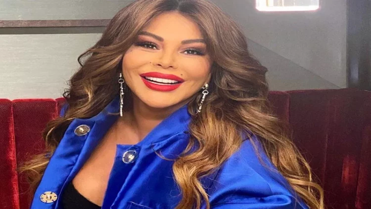 Xalq artisti qarnındakı döyməsini nümayiş etdirdi - FOTOlar