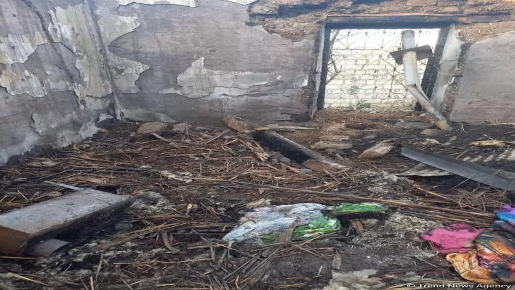 Azərbaycanda 5 otaqlı ev əşyaları ilə birlikdə yandı - VİDEO - FOTO