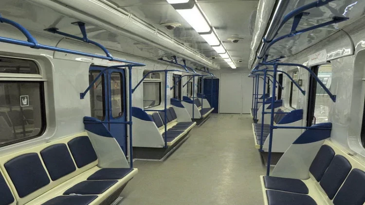 Azərbaycanlı aparıcını metroda PƏRT ELƏDİLƏR: 