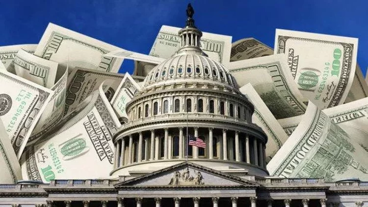 ABŞ-nin dövlət borcu tarixdə ilk dəfə 34 trilyon dolları keçdi