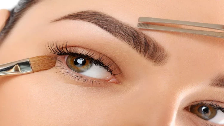 Makiyaj tətbiqində edilən səhvlər – Yaşlı göstərir