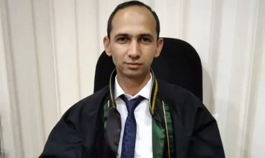 Vəkilin özünü yandırdığı yerdən FOTOlar