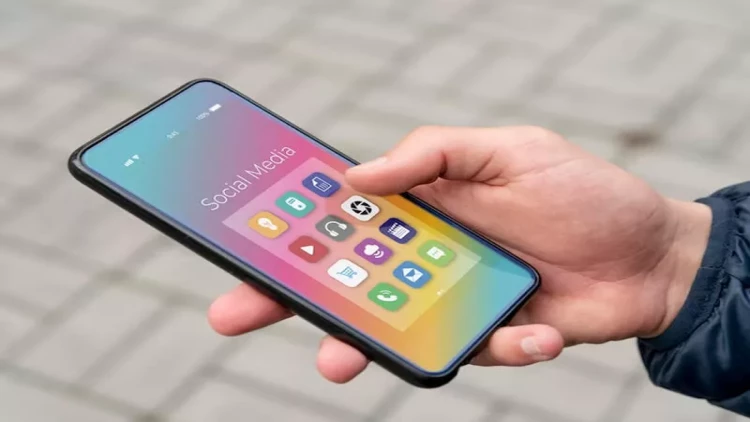 Haqqında danışdığım şeylərin reklamları niyə qarşıma çıxır?