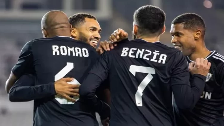 İlin komandasından 21 xallıq üstünlük